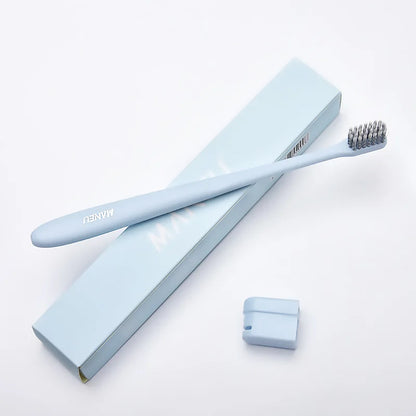Brosse à dents douce pour adultes avec capuchon protecteur