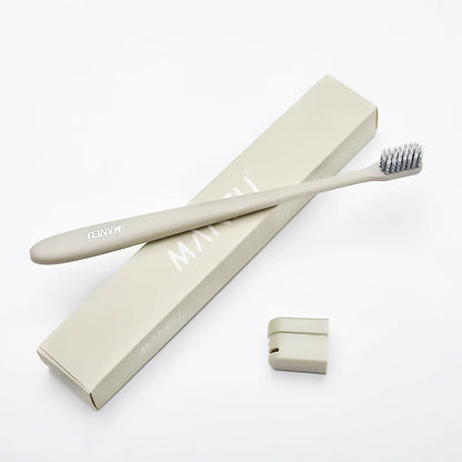 Brosse à dents douce pour adultes avec capuchon protecteur
